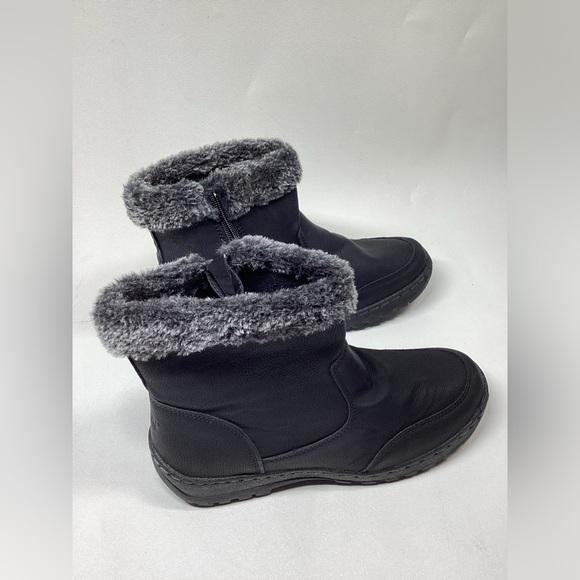 Khombu‎ Addison Black Faux Fur Lined Side  All Weather Boots Women's Size 7 - Picture 5 of 10